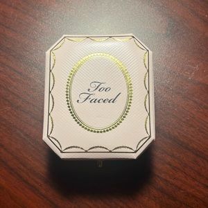 Too Faced Highlighter - Diamond Fire